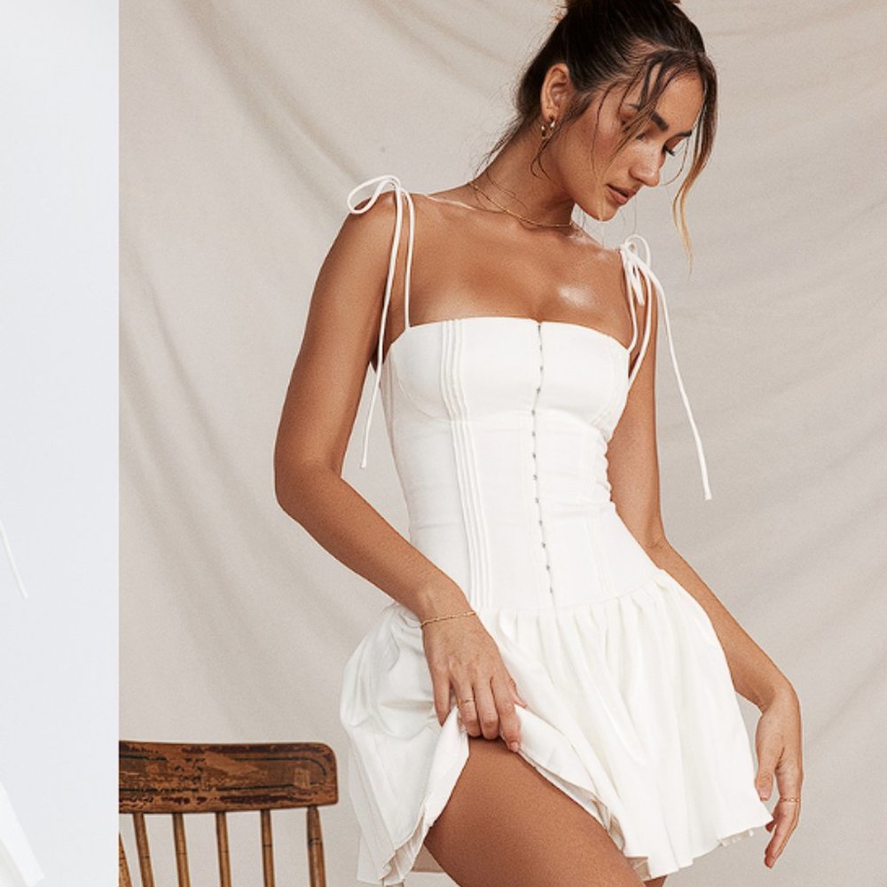HOUSE OF CB 'Marcy' White Pleated Mini Dress NWOT - Picture 6 of 11